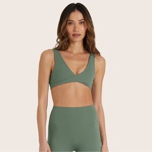 SET active airluxe Breathe Contrast Wrap Bra limited edition color refresh